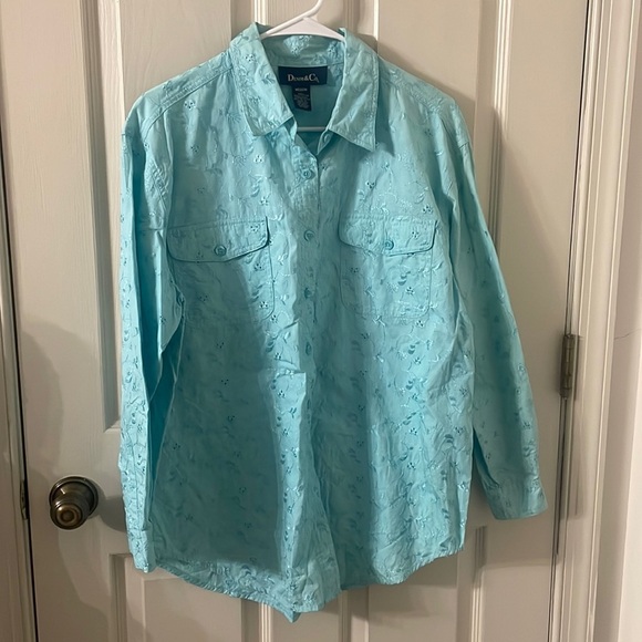 Denim & Co All Over Embroidered Button Up Top Medium - Picture 1 of 4